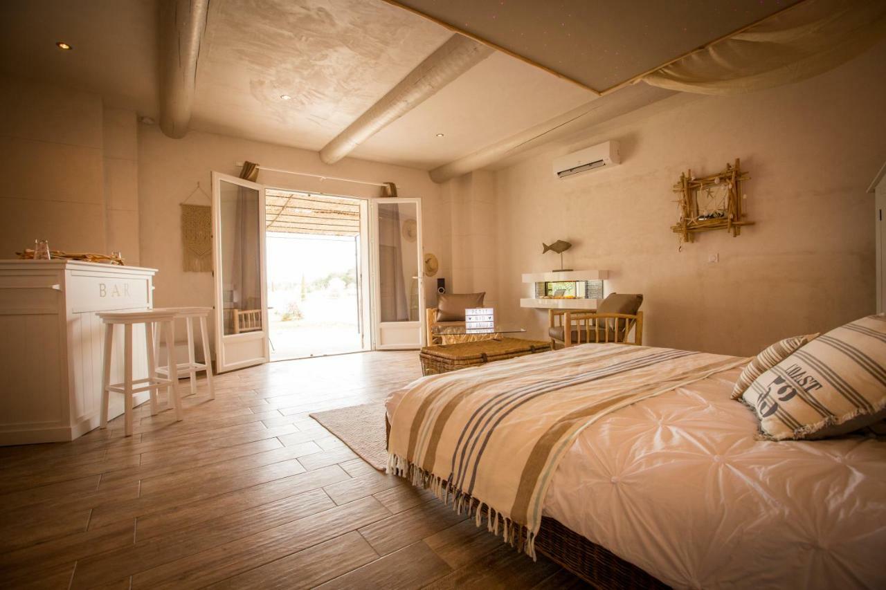 Abri Cosy - Suite Romantique En Camargue Saint-Gilles  Eksteriør bilde